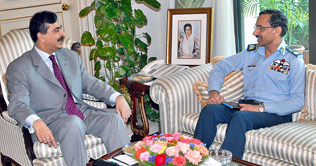 Air Chief Marshal Rao Qamar Sulaiman meets PM Gillani
